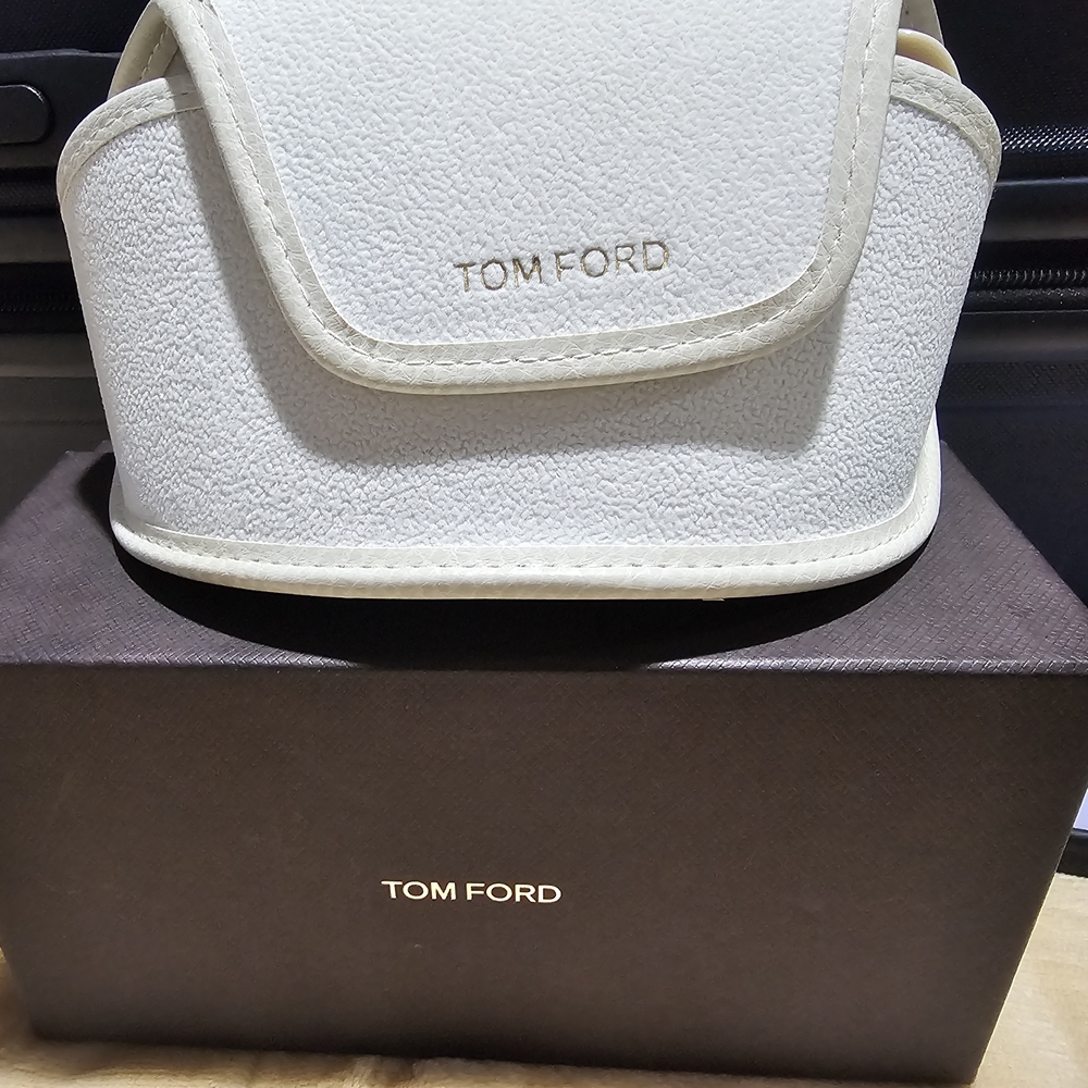 Tom Ford Ivory Sunglasses with Gold Accent - Picture 10 of 13